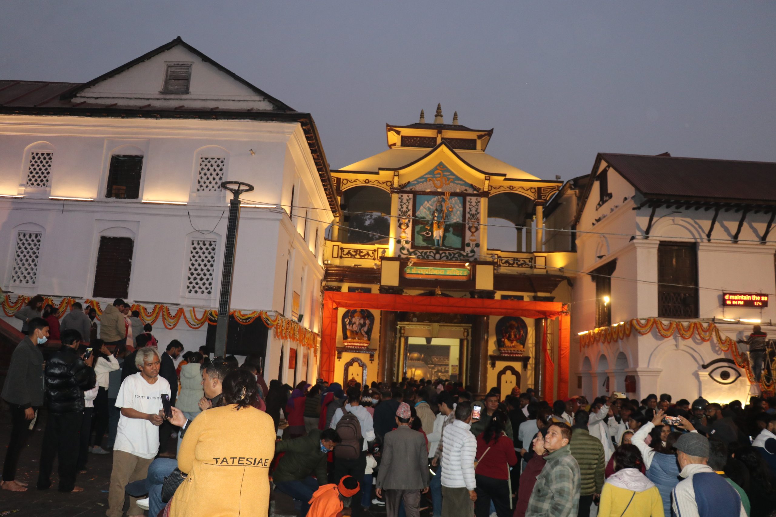 महाशिवरात्रिमा पशुपतिमा ८ हजार सुरक्षाकर्मी २ बजेदेखि ४ ढोका खुला