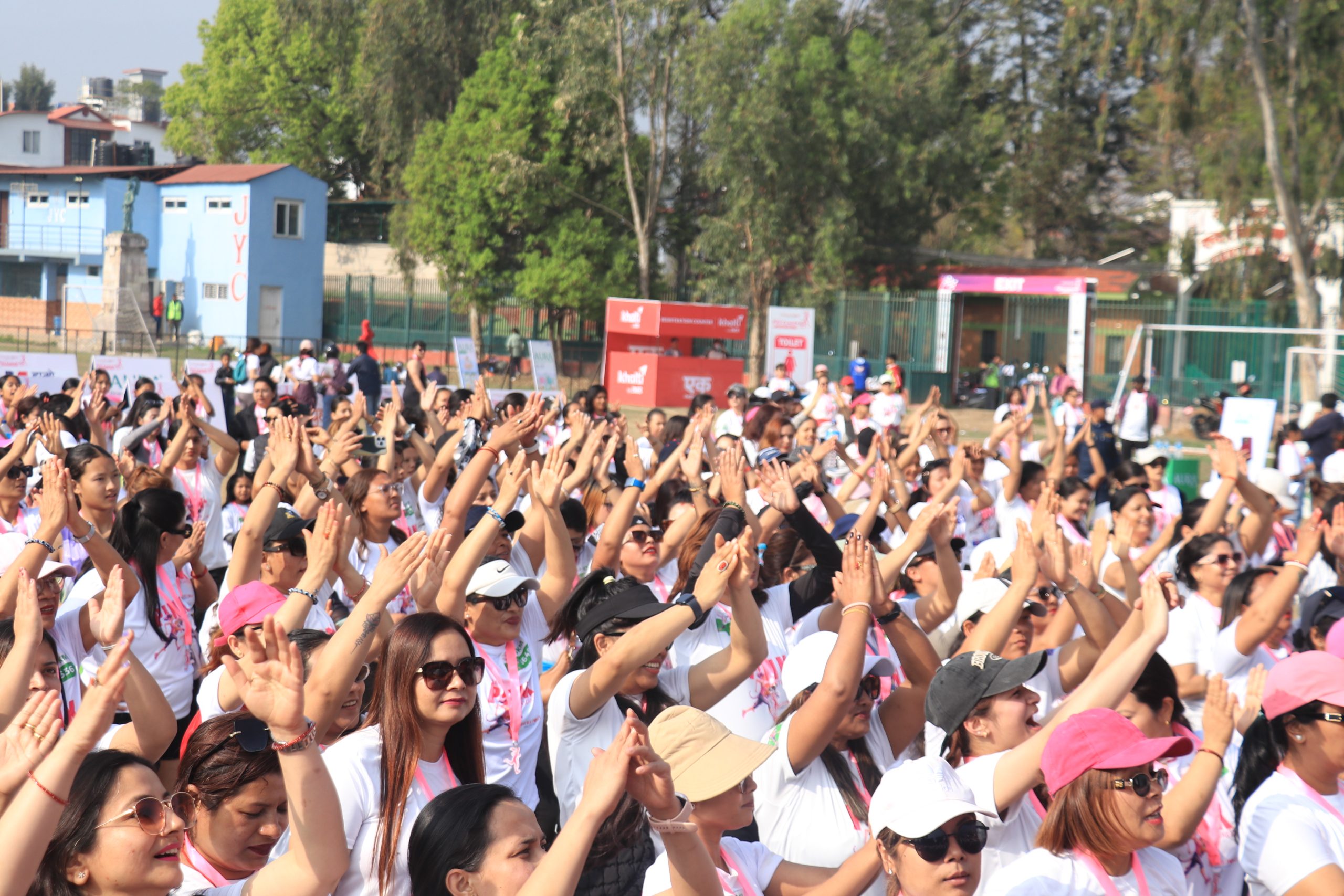 पिंक केयराथन २०२६  मा हजार  बढी महिलाहरुको सहभागिता